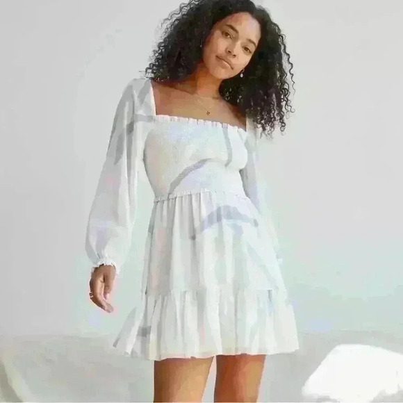 ARITZIA WILFRED Tempest Mini Dress Sheer Tiered Smocked Bodice Women Medium - Picture 3 of 12